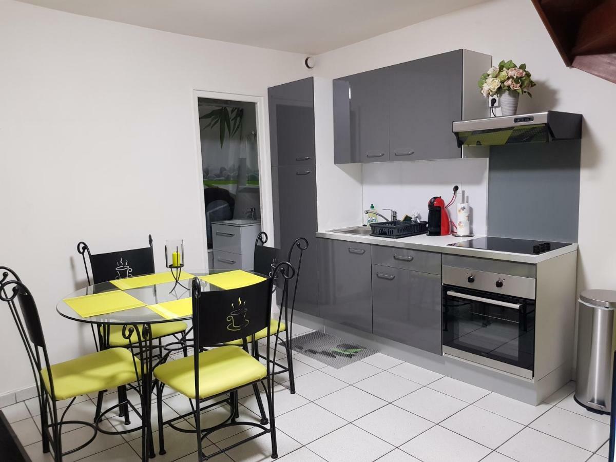 Mas Des Sources Lägenhet Boissy-sous-Saint-Yon Exteriör bild